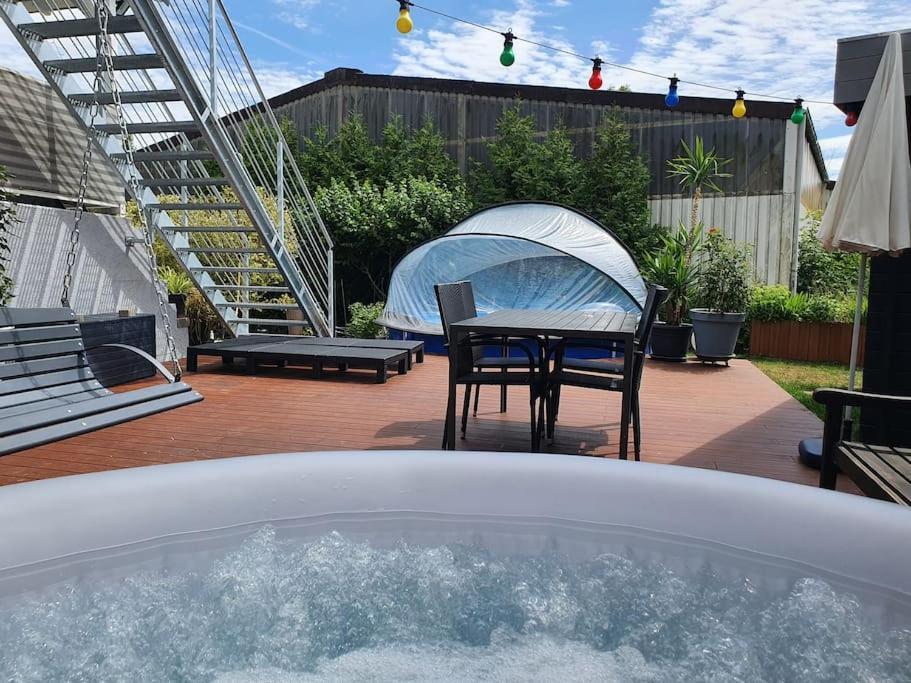 Kornhaus - Schoene Ferienwohnung Mit Pool, Kamin Und Terrasse Gottinga Esterno foto