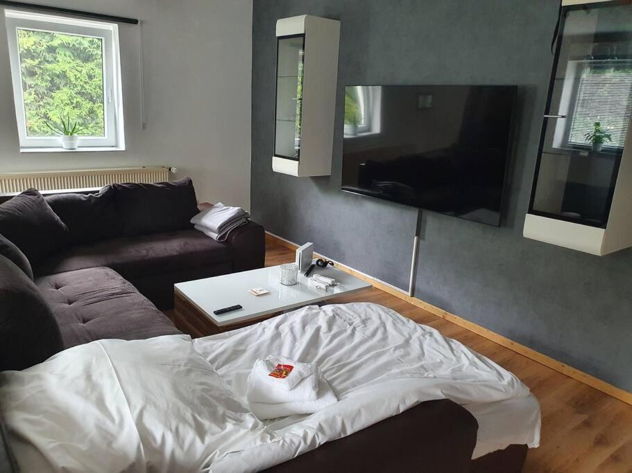 Kornhaus - Schoene Ferienwohnung Mit Pool, Kamin Und Terrasse Gottinga Esterno foto